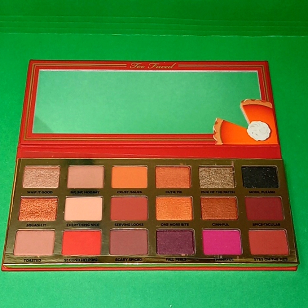 Sweet & Spice Eyeshadow Pallette